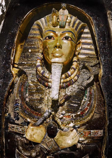 Discovering Tutankhamun